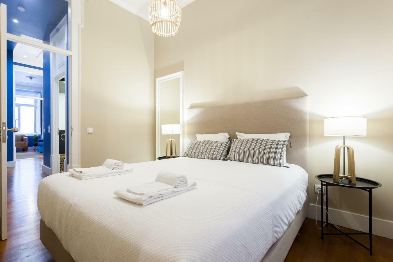 Baixa Vintage Three-Bedroom Apartment - By Lu Holidays Lisbon Exterior photo